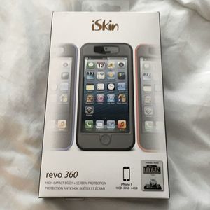 NWT IPhone 5 Iskin case with clip